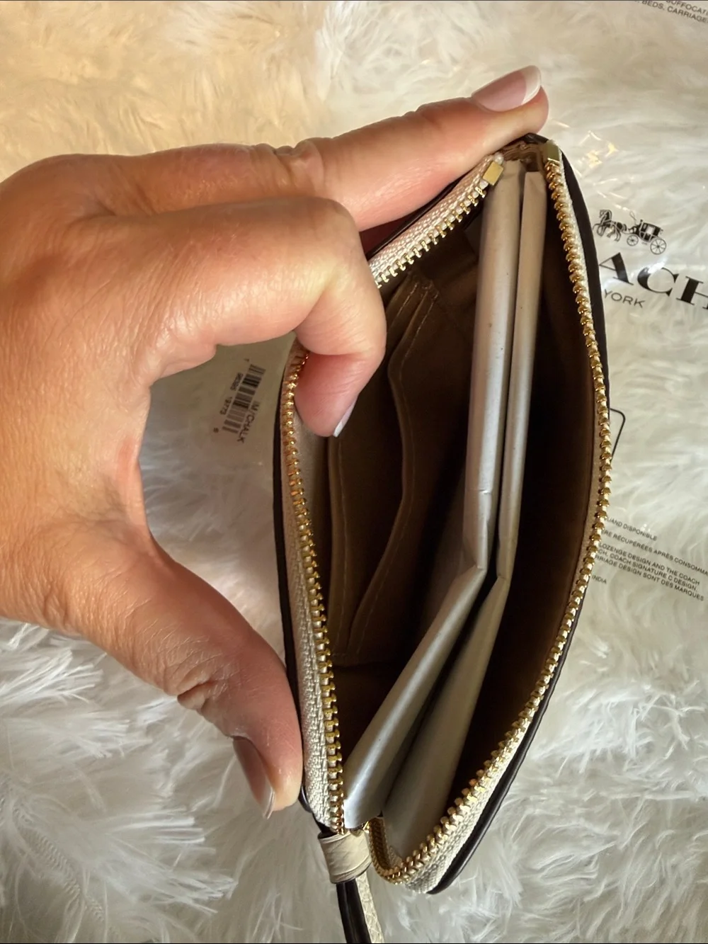 NEW! Coach Cream Pebbled Leather Wristlet with Gold Logo